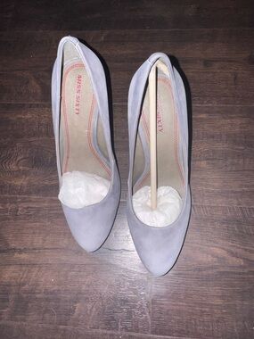 Miss Sixty Light Grey Gray Suede Rounded Closed Toe Heels 6.5 - 7 EU 37.5